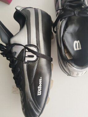 ✨ Wilson Men's Vintage Firm Ground Soccer Cleats Black Silver WC10104 Size 8.5